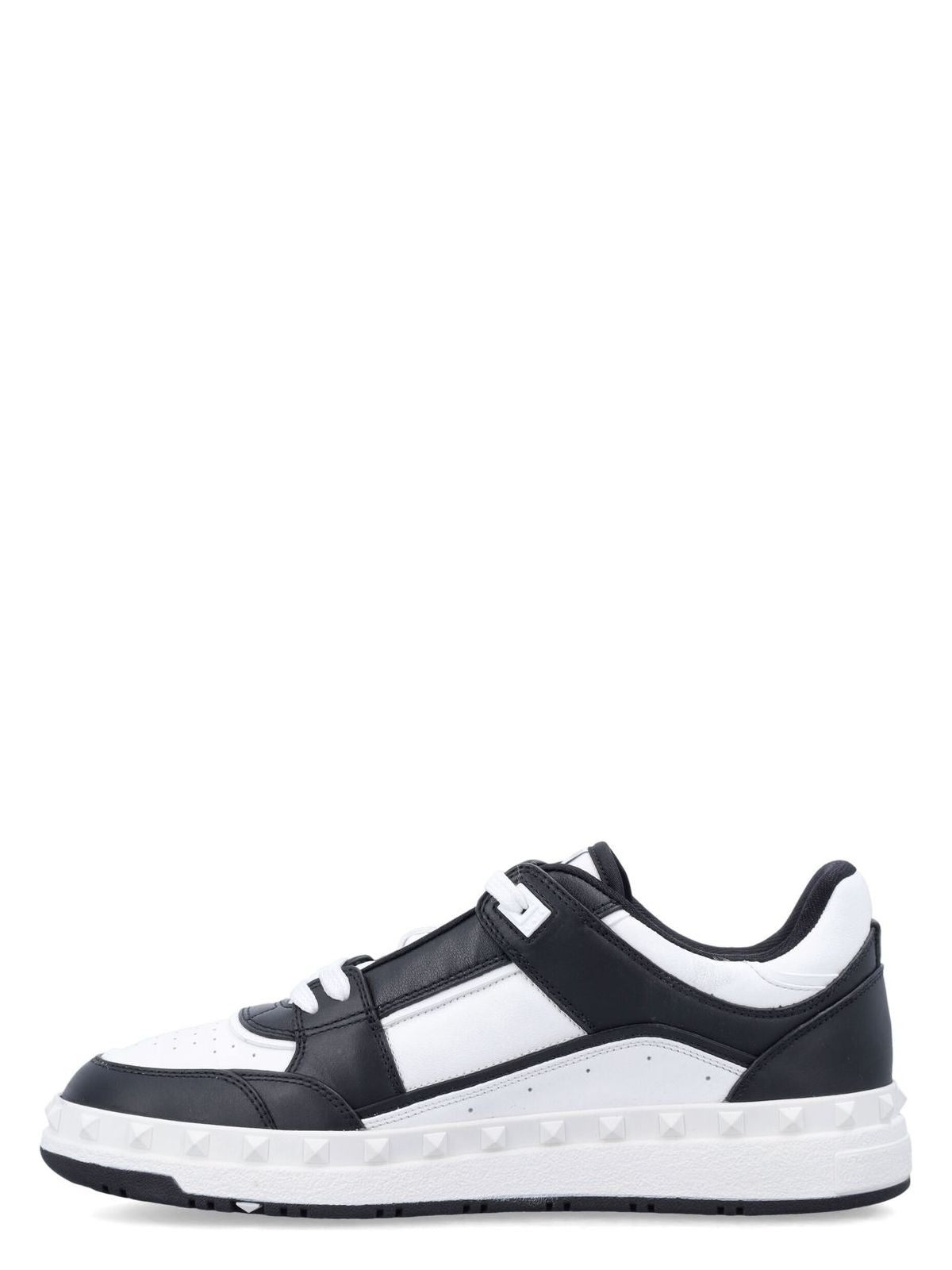 FREEDOTS LOW TOP SNEAKERS