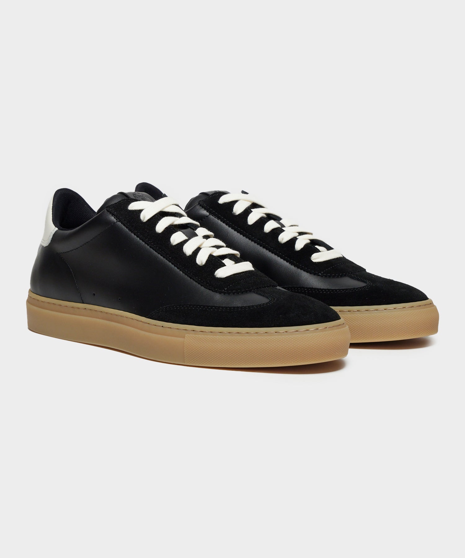 tuscan-low-profile-sneaker-in-blacktodd-snyder-688130_88cc0d0f-efb8-4ee7-aaa2-48c2ed2374a8.jpg